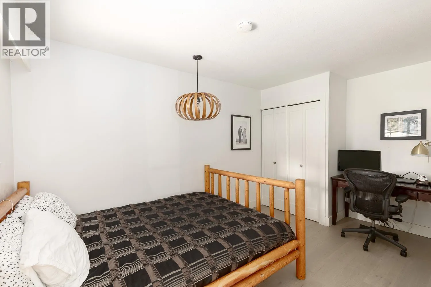 3348 TENNYSON CRESCENT