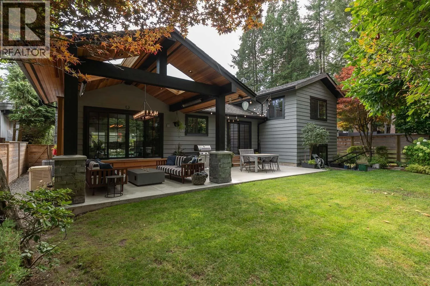 3348 TENNYSON CRESCENT