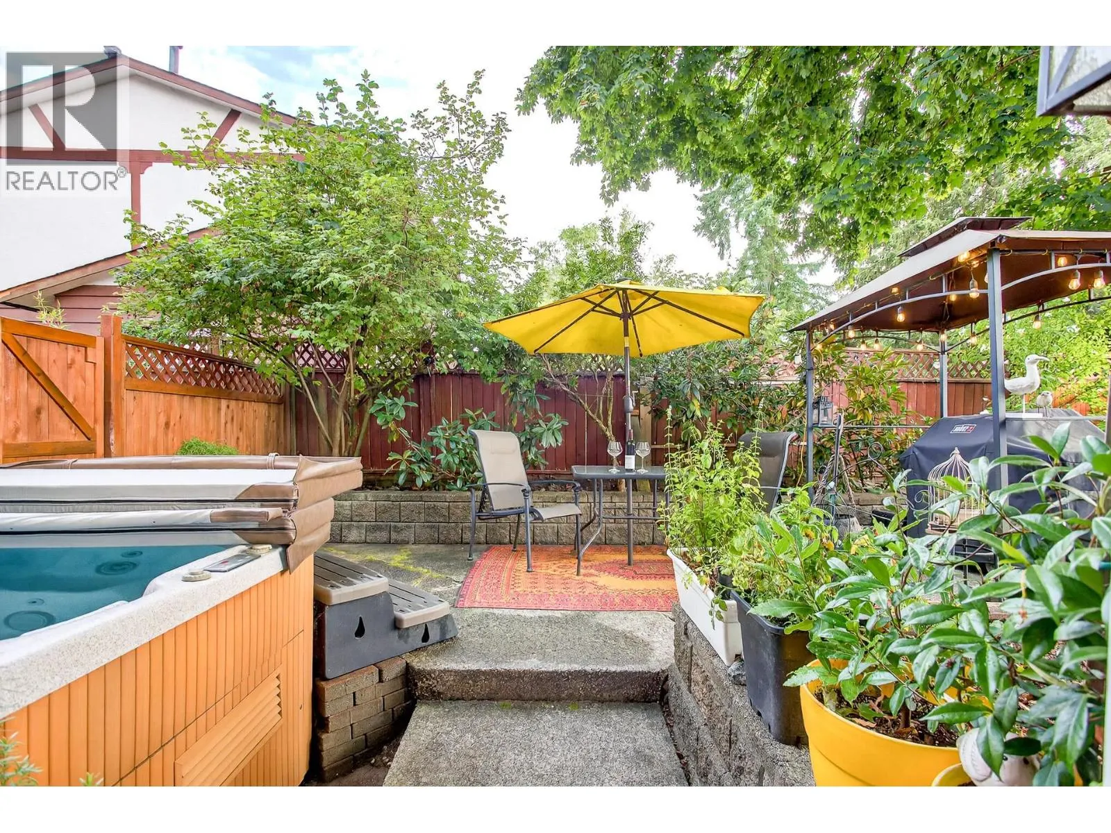 828 INGERSOLL AVENUE