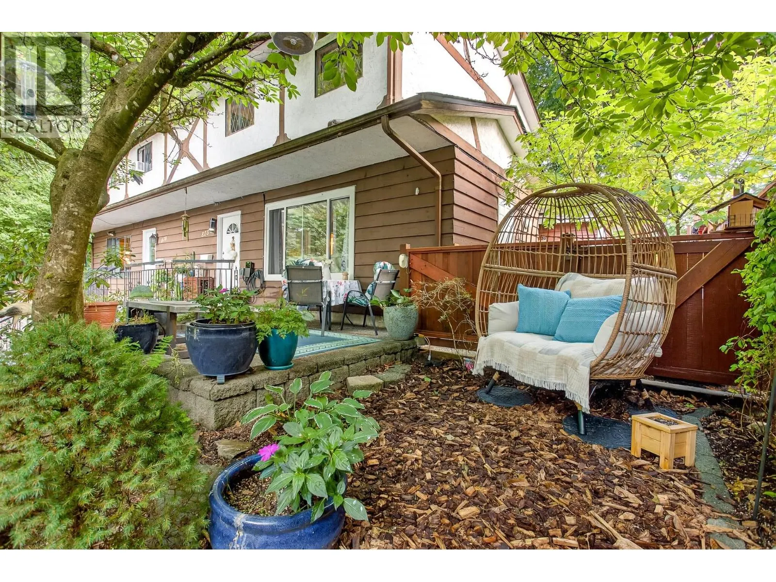 828 INGERSOLL AVENUE