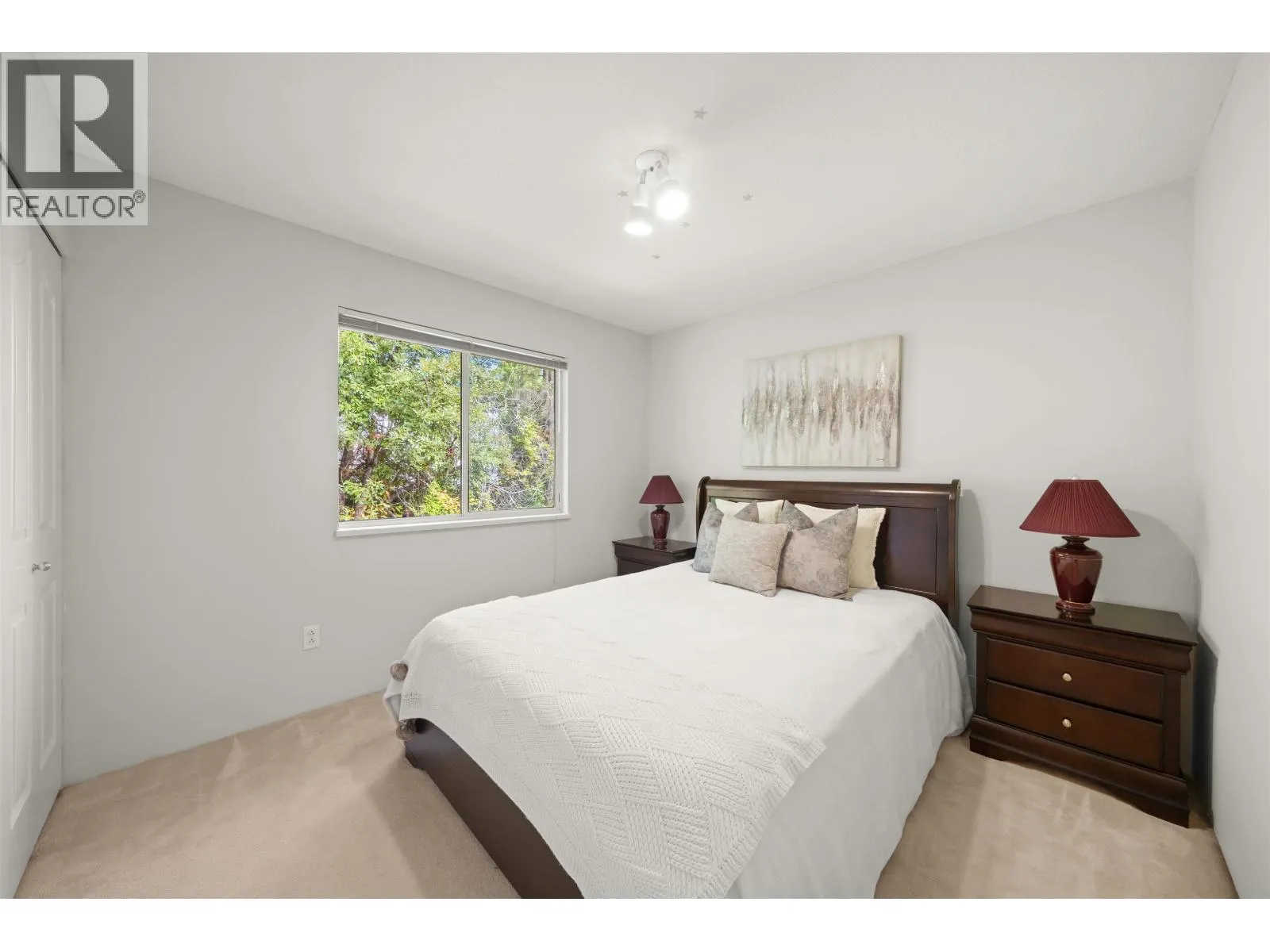 102 ASPENWOOD DRIVE