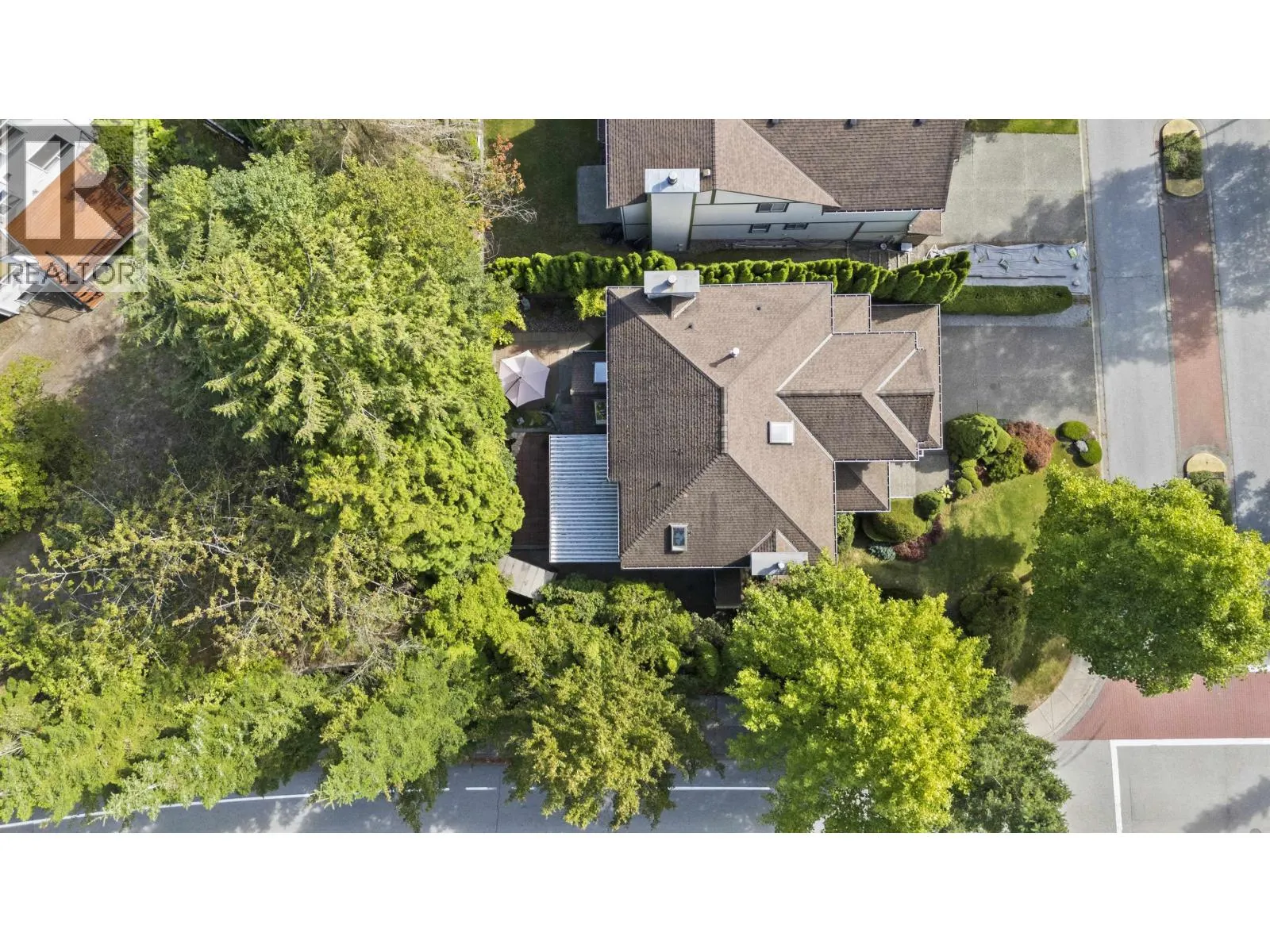 102 ASPENWOOD DRIVE