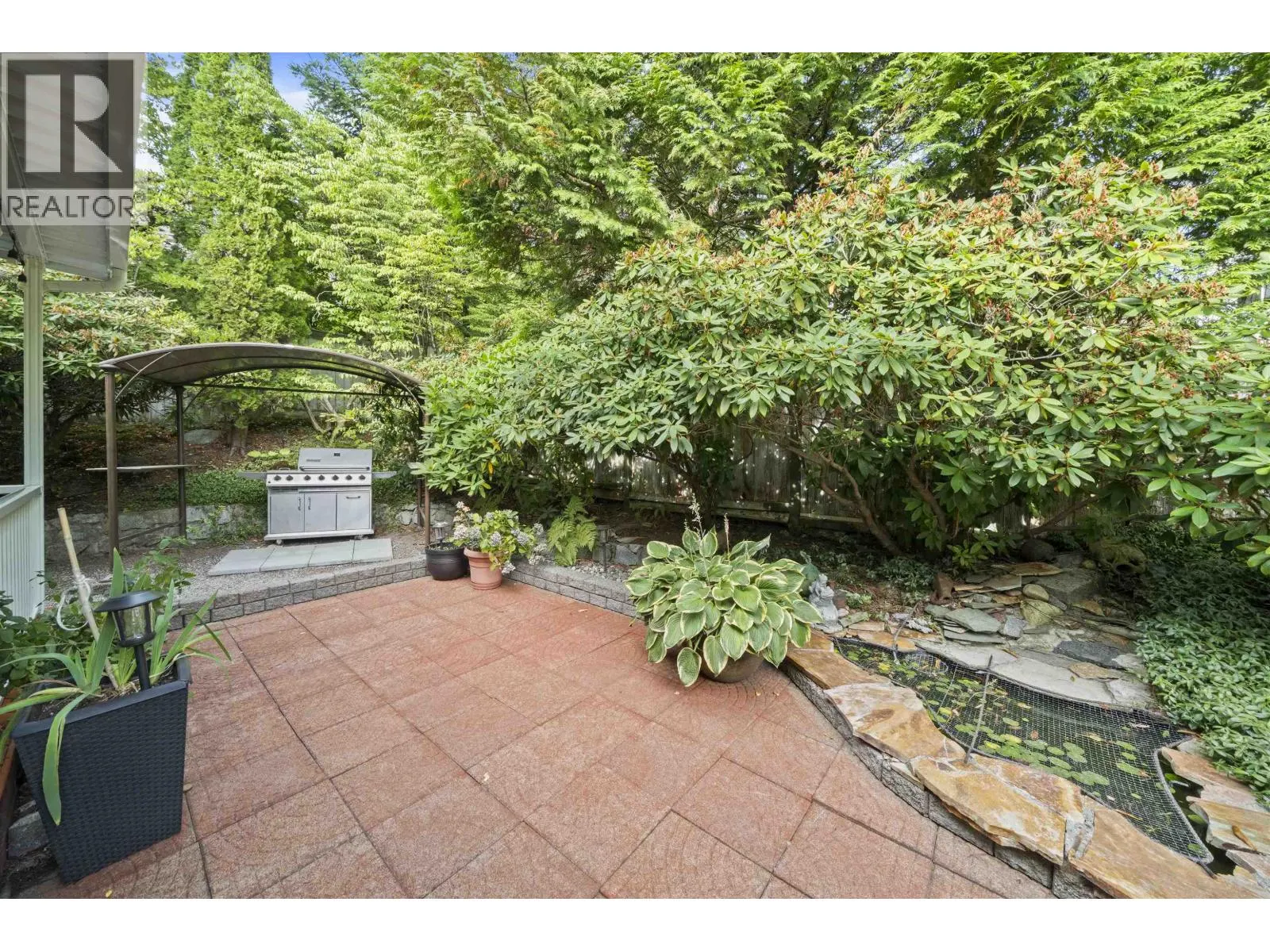102 ASPENWOOD DRIVE