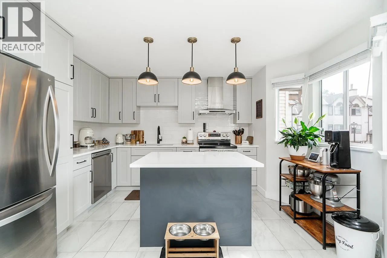 14 2352 PITT RIVER ROAD