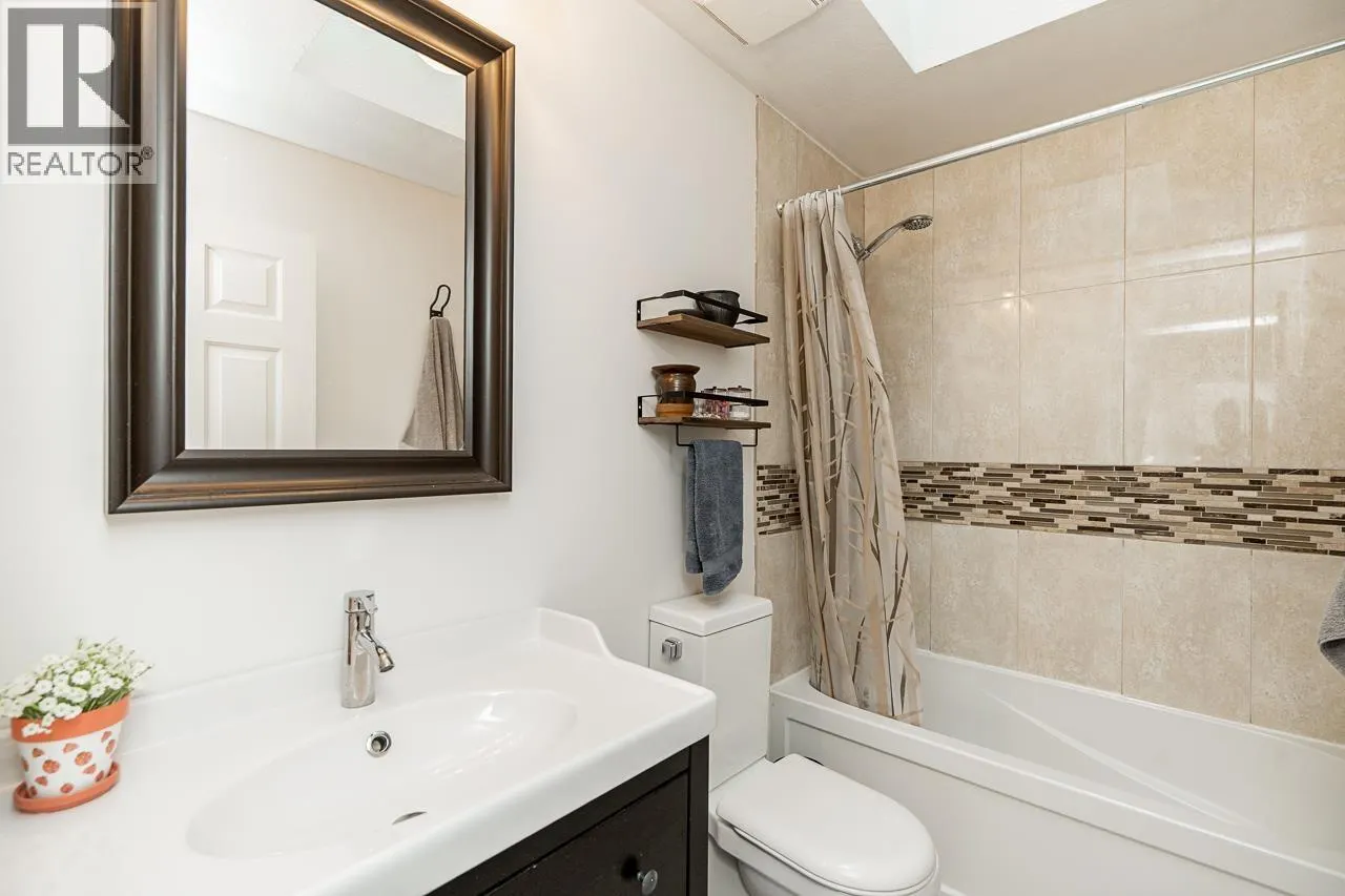 14 2352 PITT RIVER ROAD