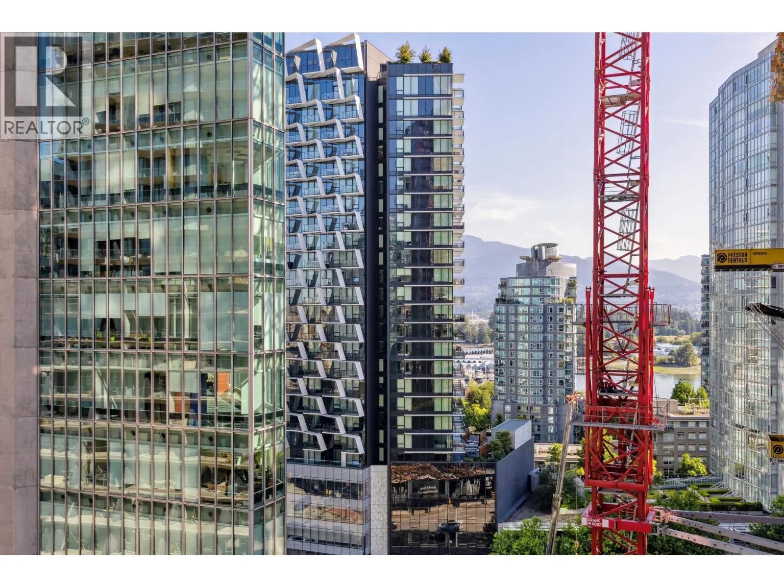 8C 1500 ALBERNI STREET