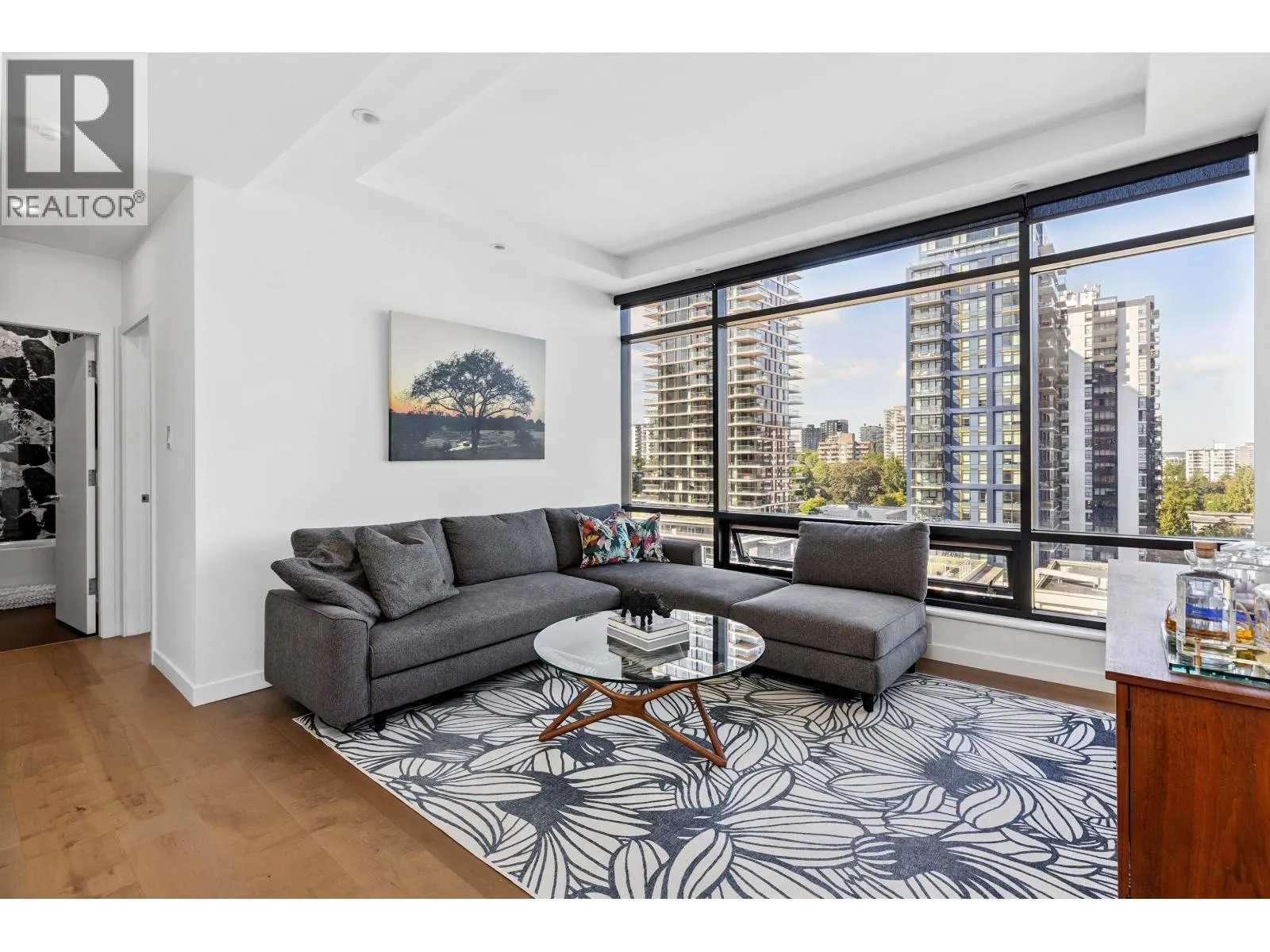 8C 1500 ALBERNI STREET