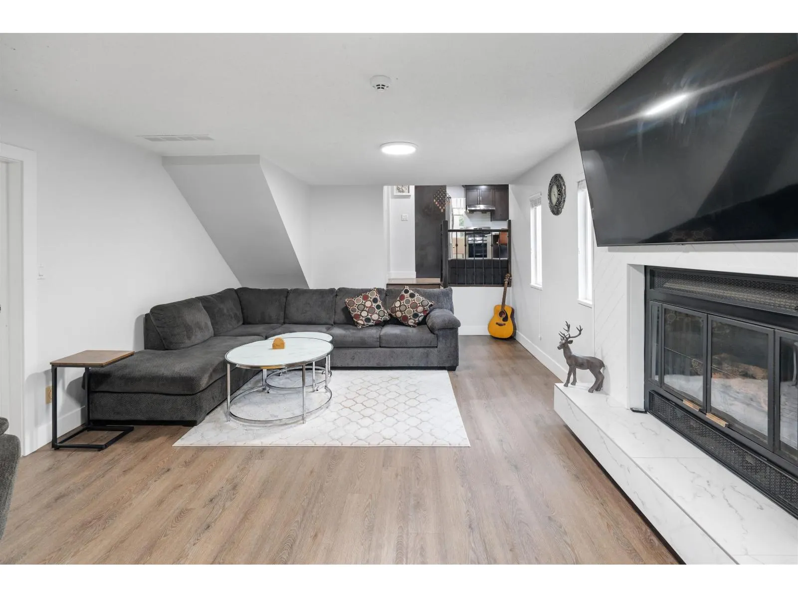 18046 61A AVENUE