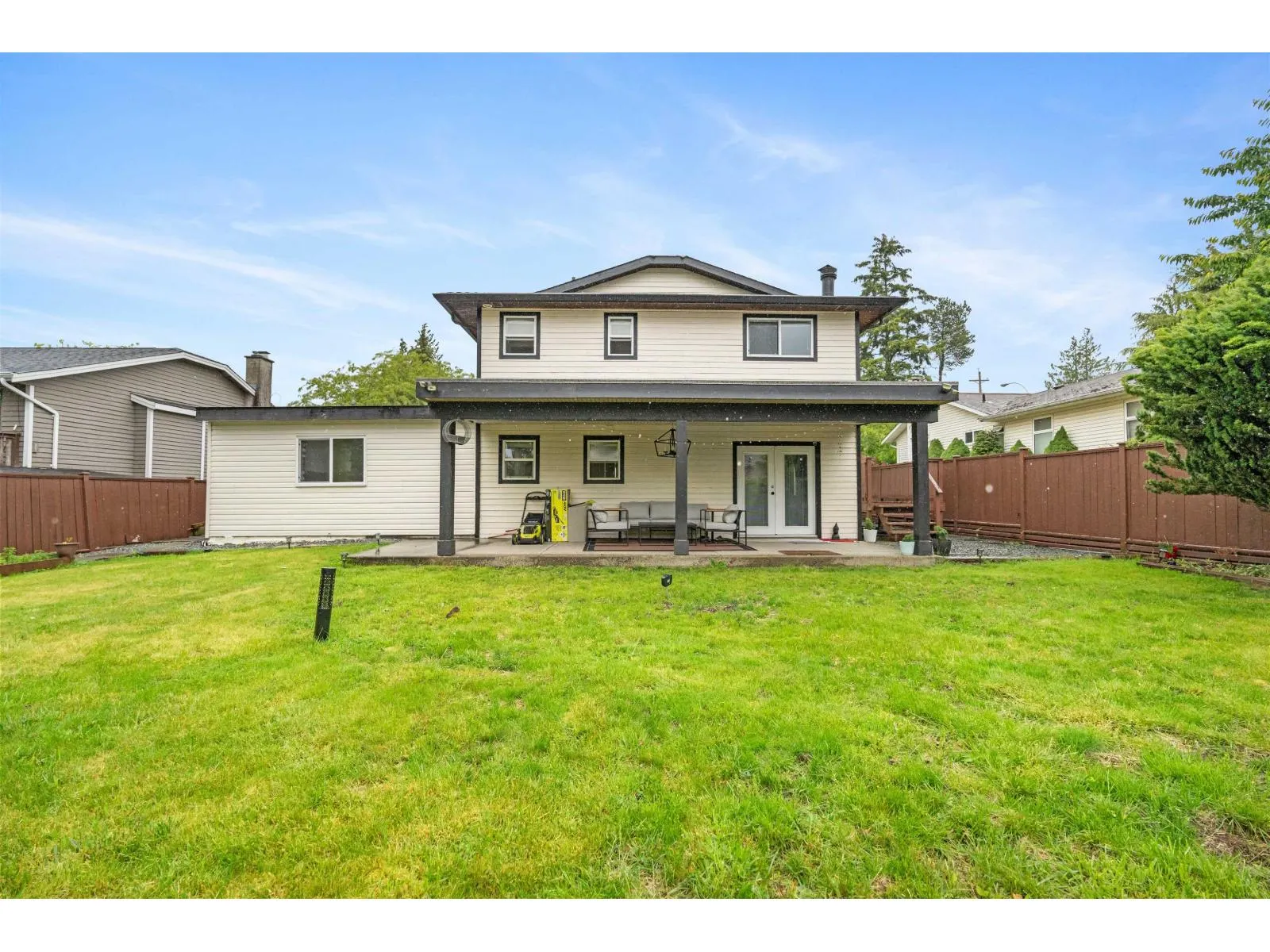 18046 61A AVENUE