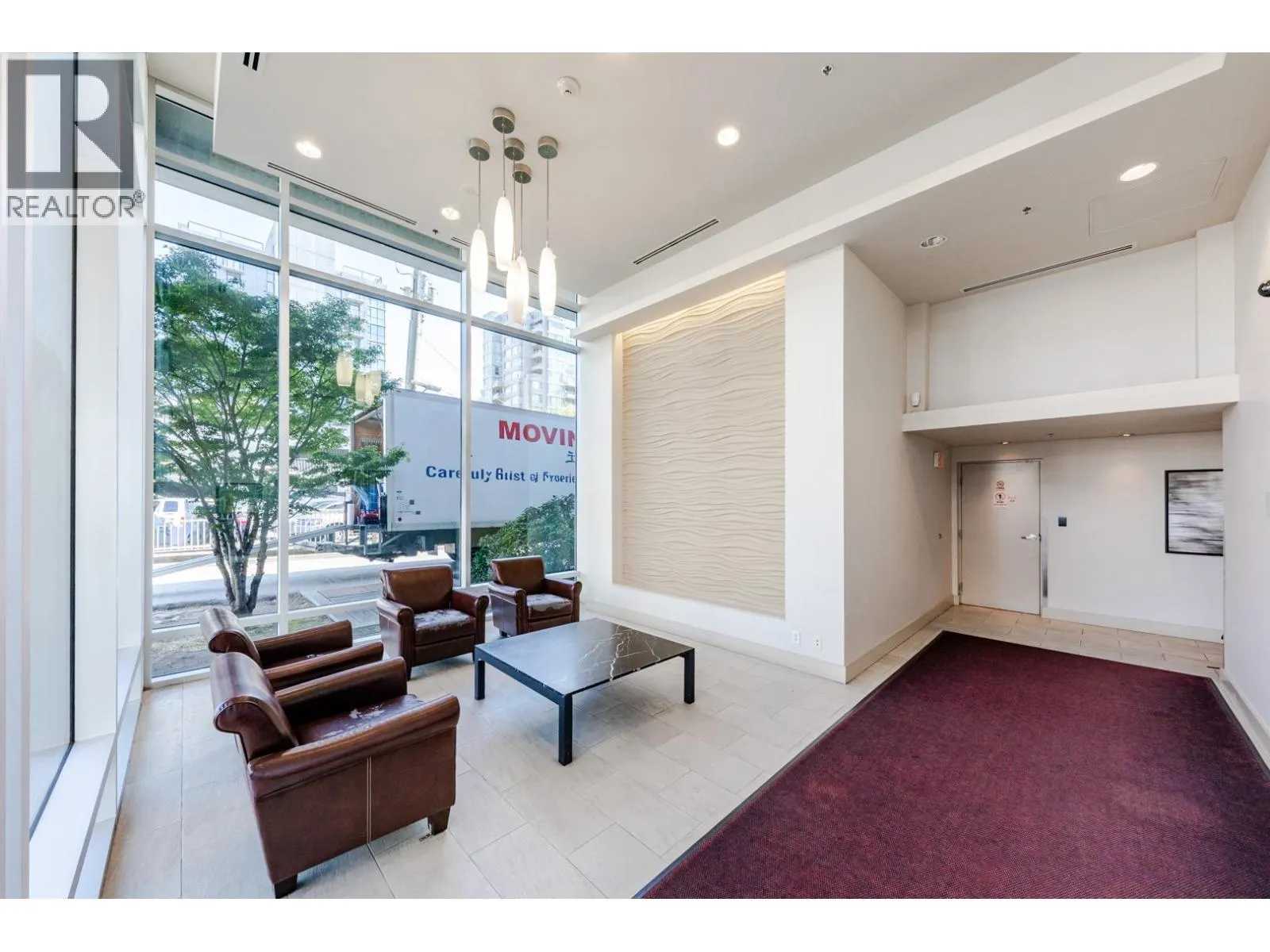 1602 8068 WESTMINSTER HIGHWAY