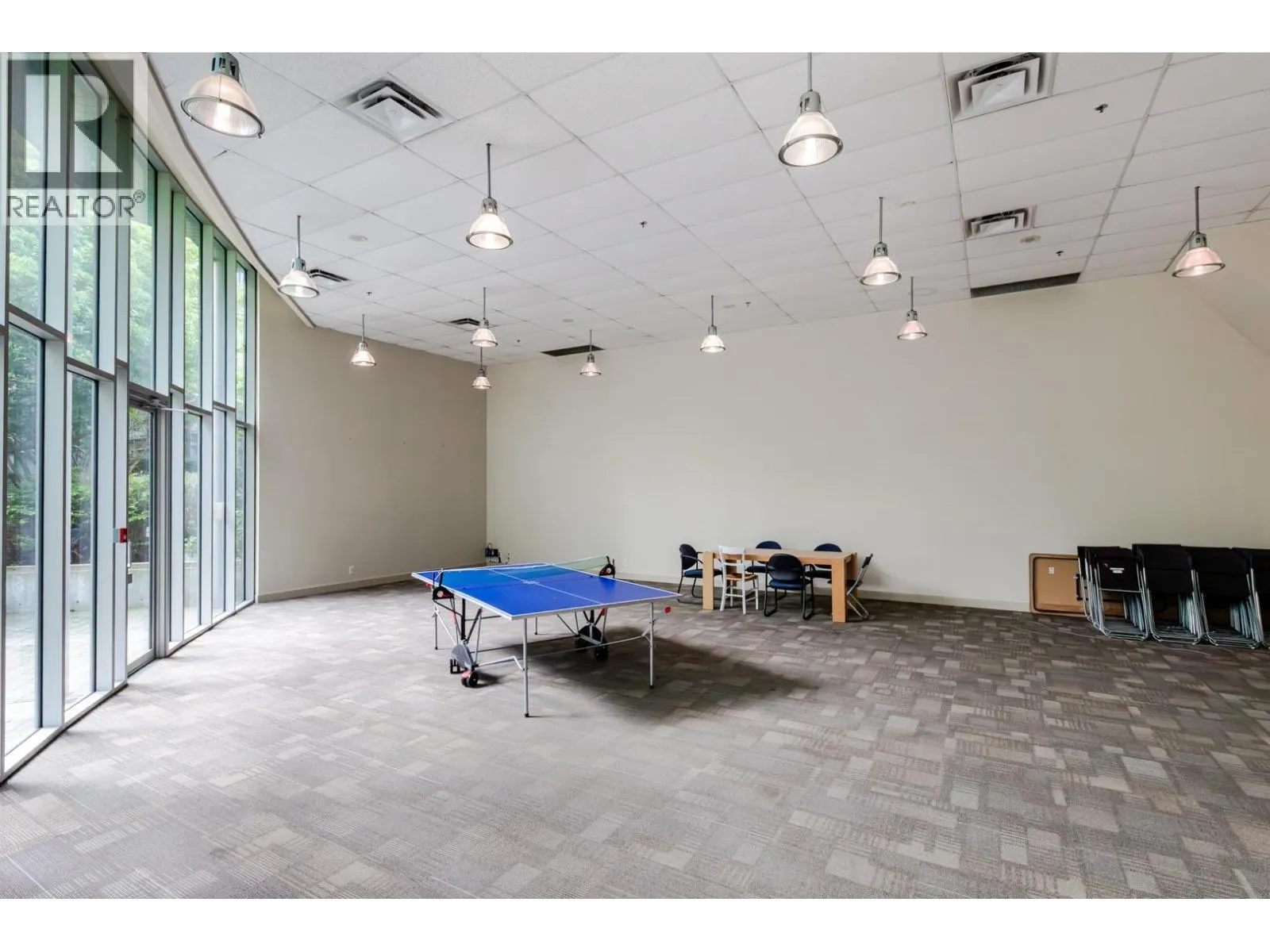 1602 8068 WESTMINSTER HIGHWAY