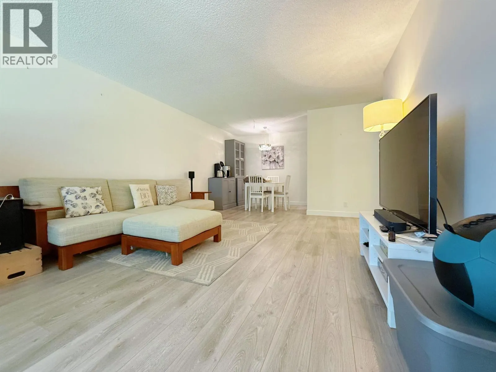 209 5411 ARCADIA ROAD