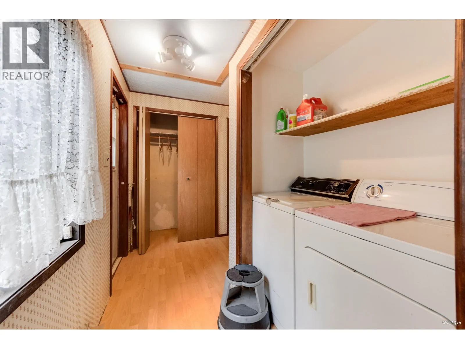 25 BRACKEN PARKWAY