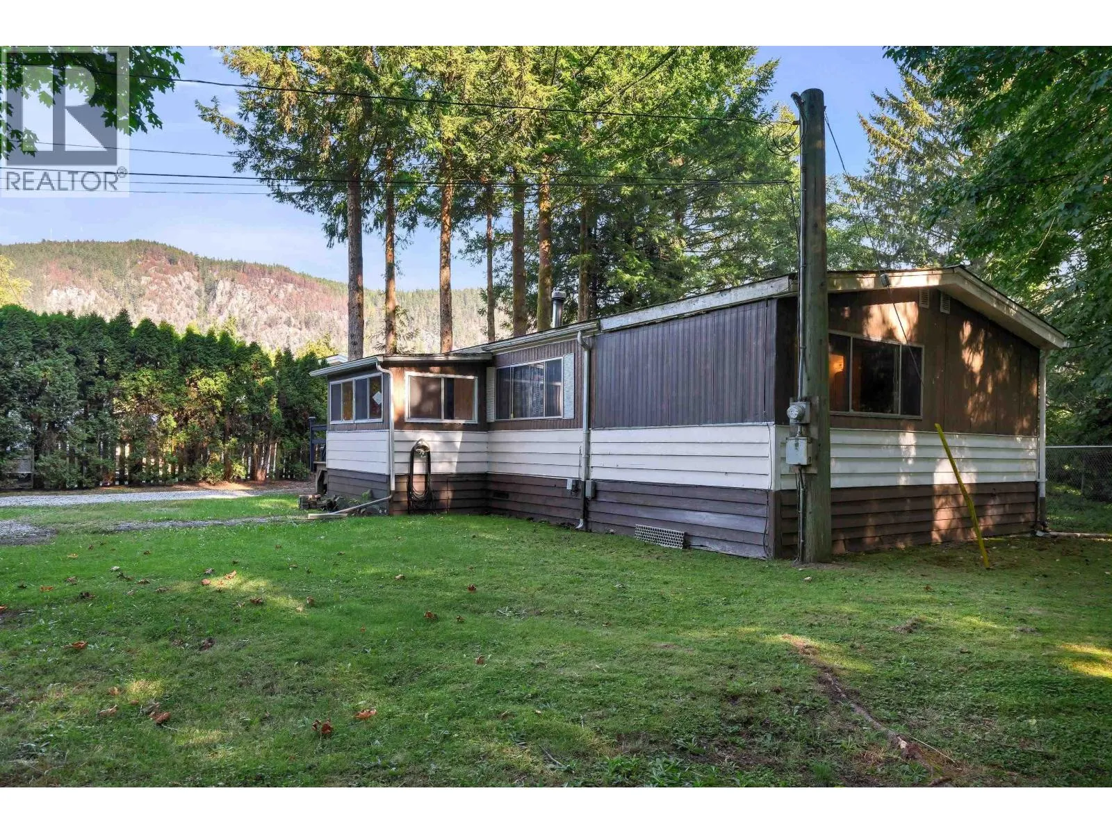 25 BRACKEN PARKWAY