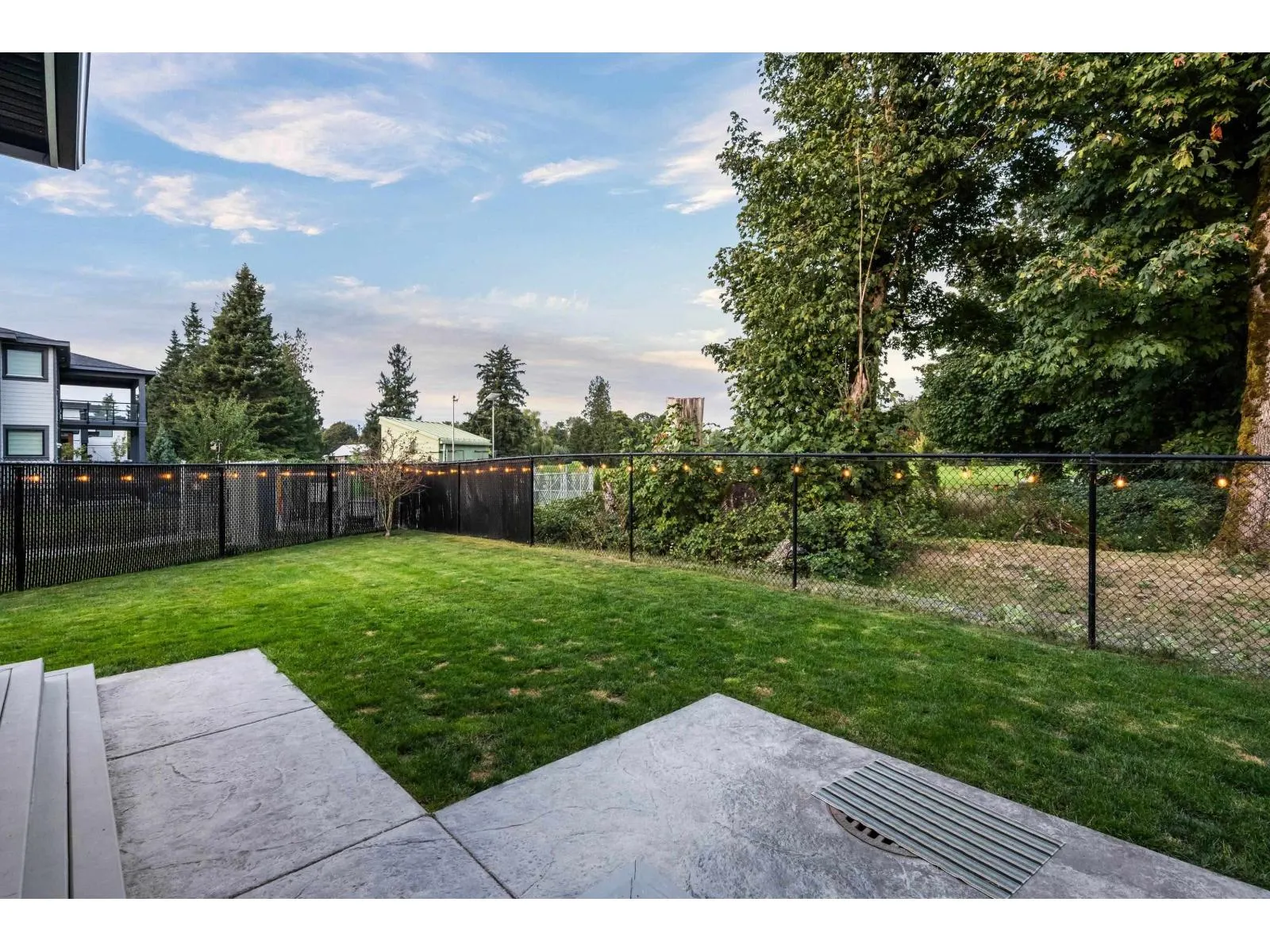6432 FAIRWAY STREET|Sardis South