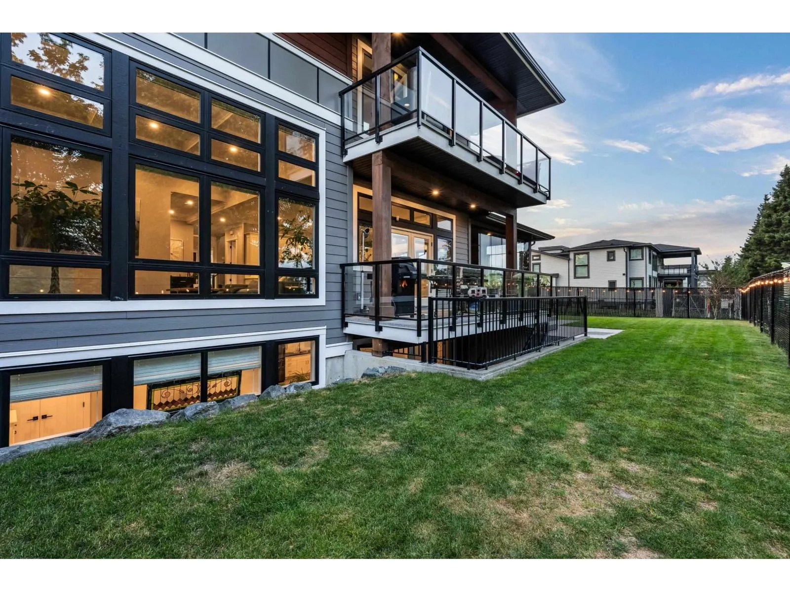 6432 FAIRWAY STREET|Sardis South
