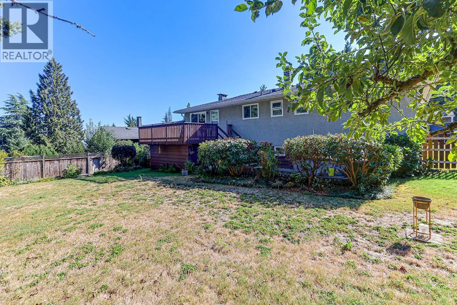 2107 CARMEN PLACE