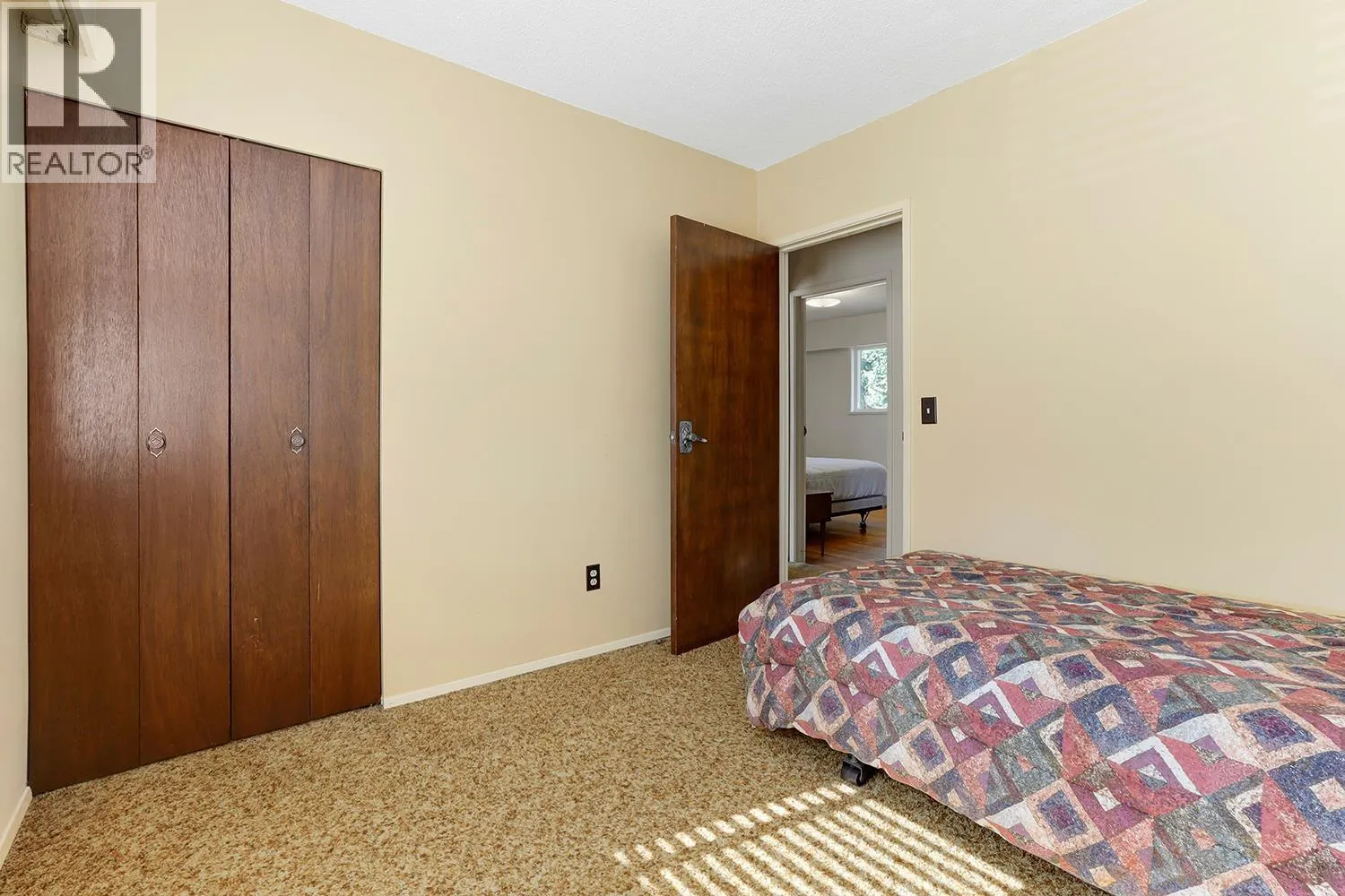 2107 CARMEN PLACE