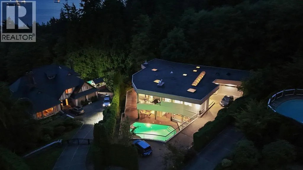 2490 WESTHILL COURT