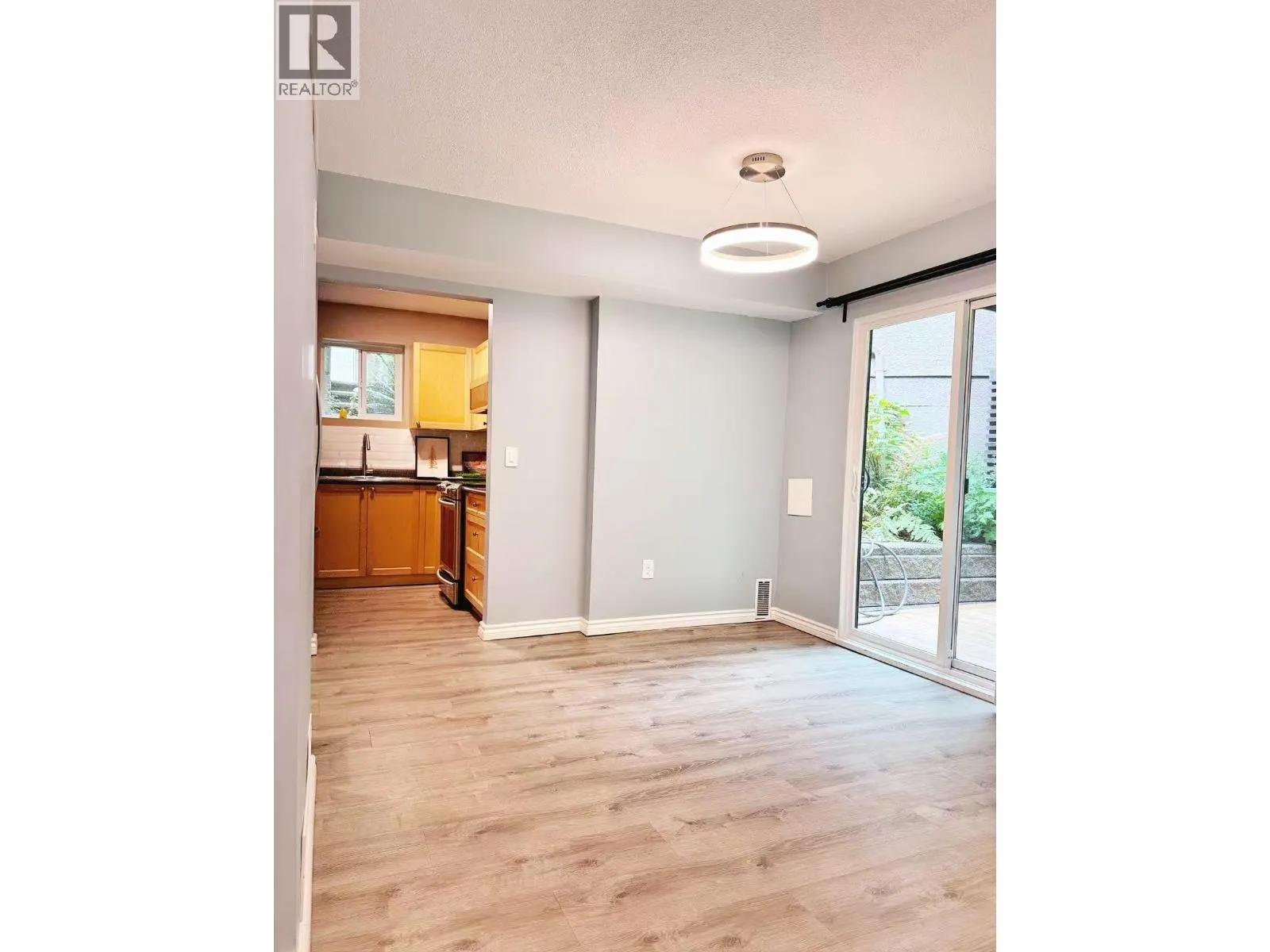 8575 WOODRIDGE PLACE