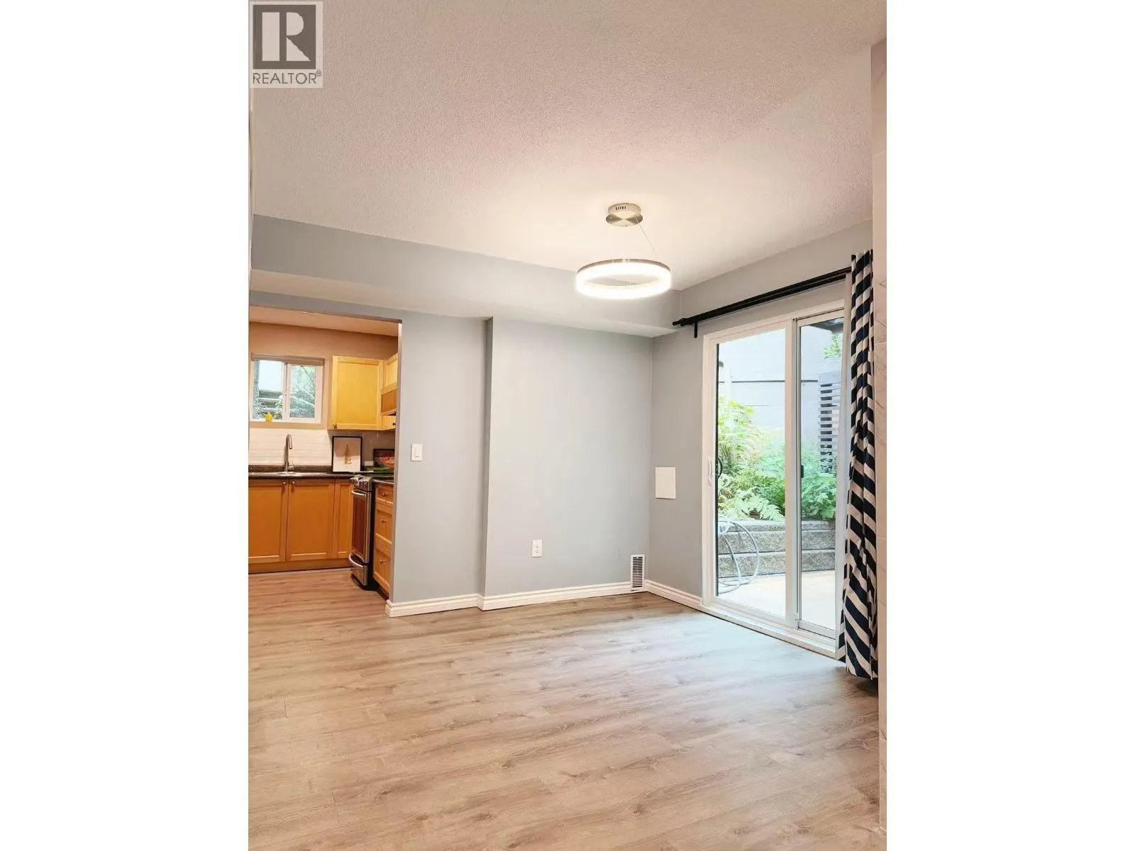 8575 WOODRIDGE PLACE