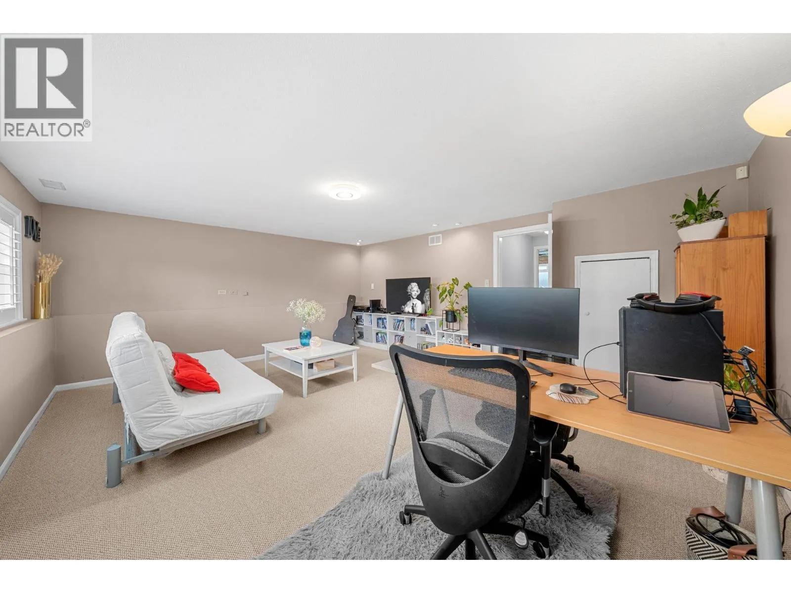 3020 THORNCLIFFE DRIVE