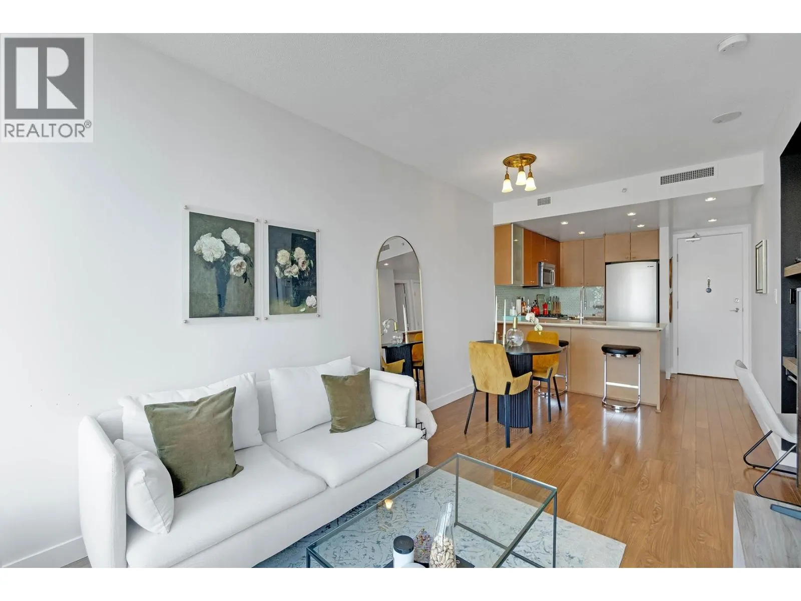 1509 7373 WESTMINSTER HIGHWAY