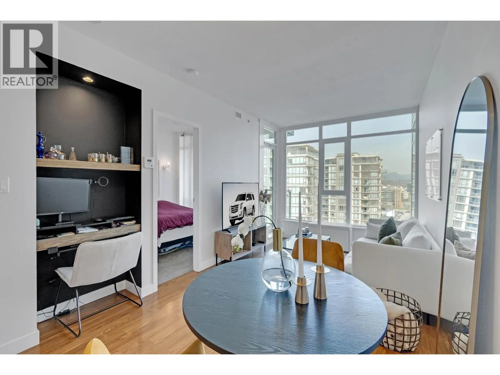 1509 7373 WESTMINSTER HIGHWAY