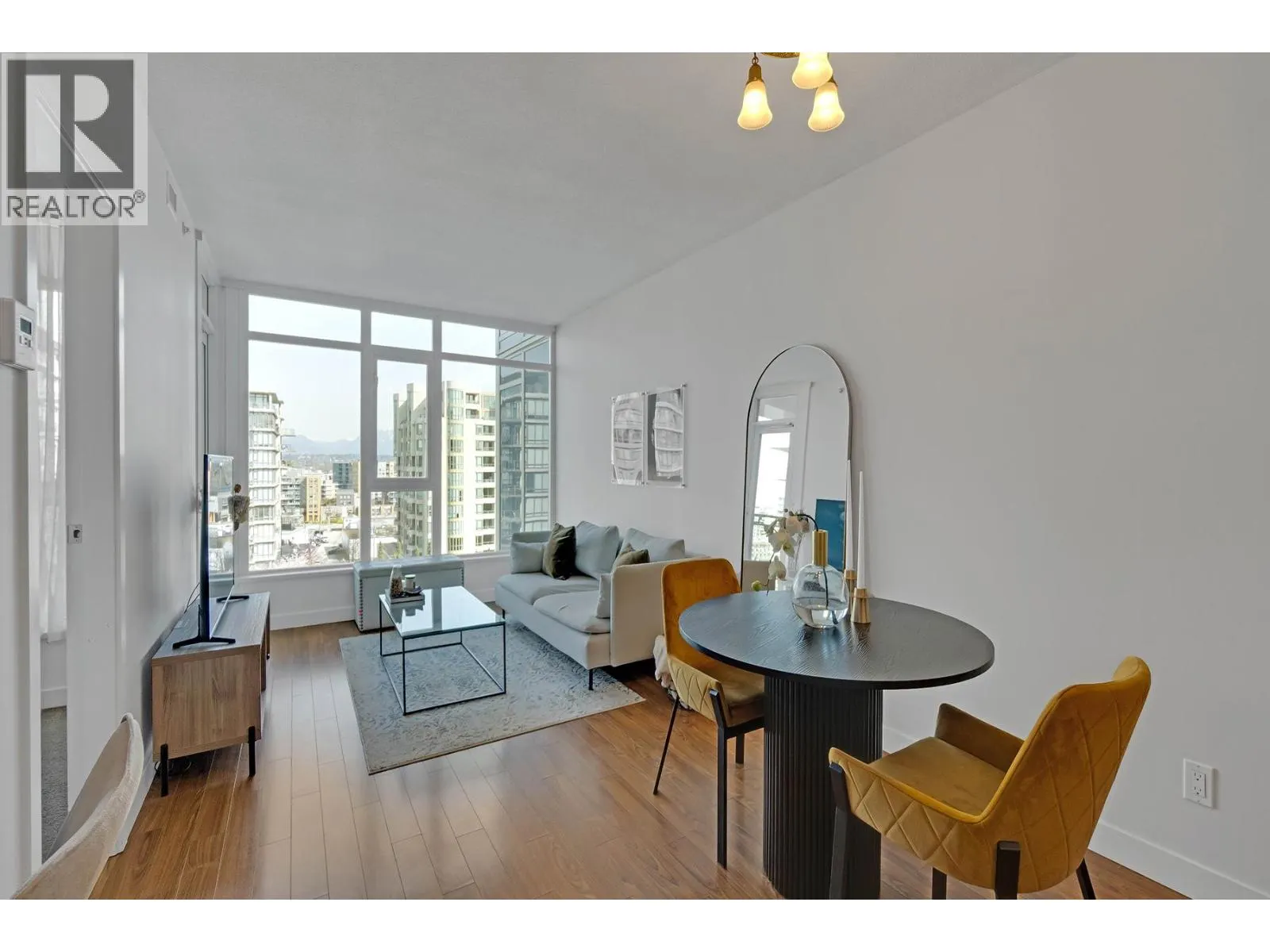 1509 7373 WESTMINSTER HIGHWAY