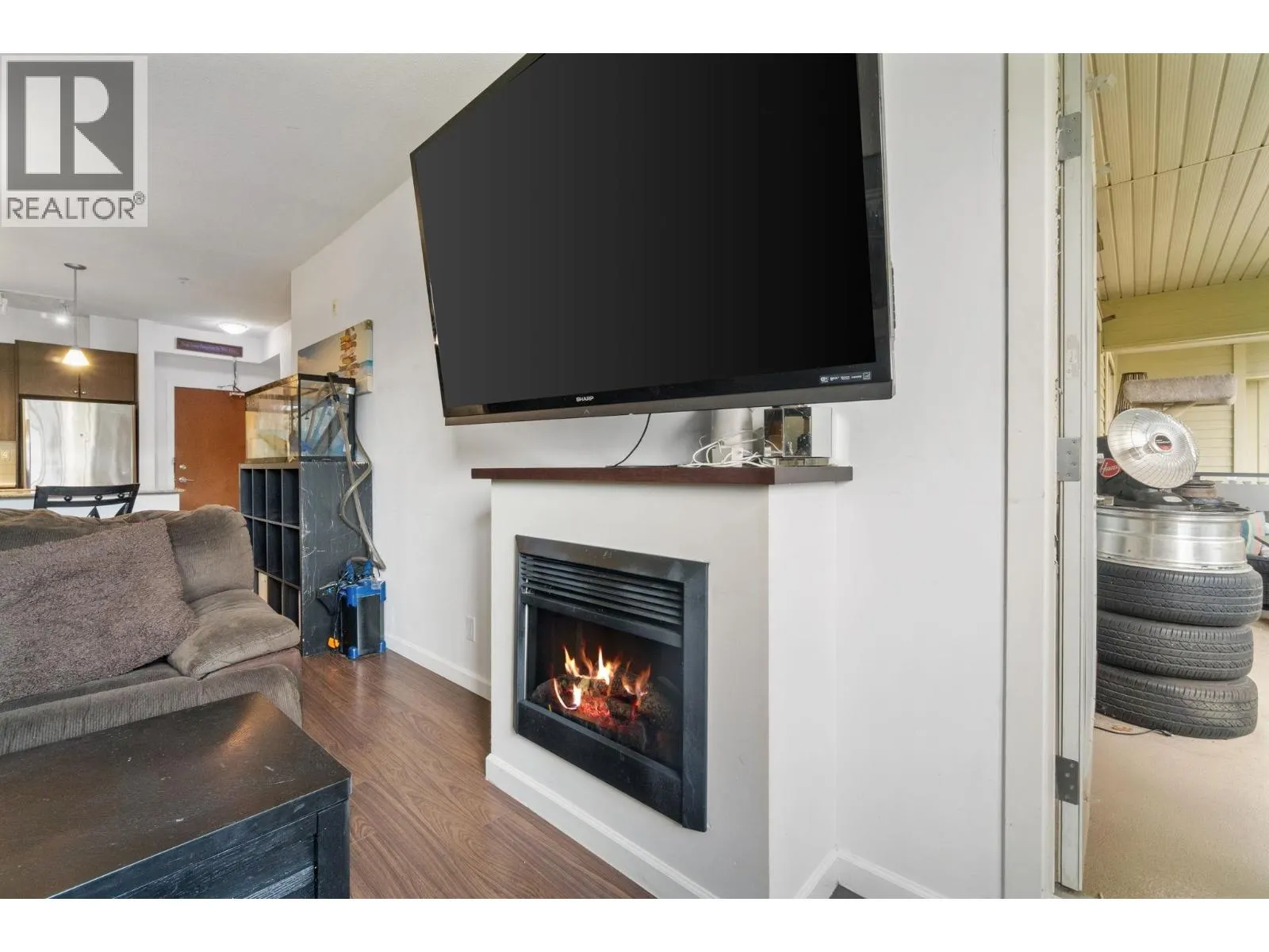 201 290 FRANCIS WAY
