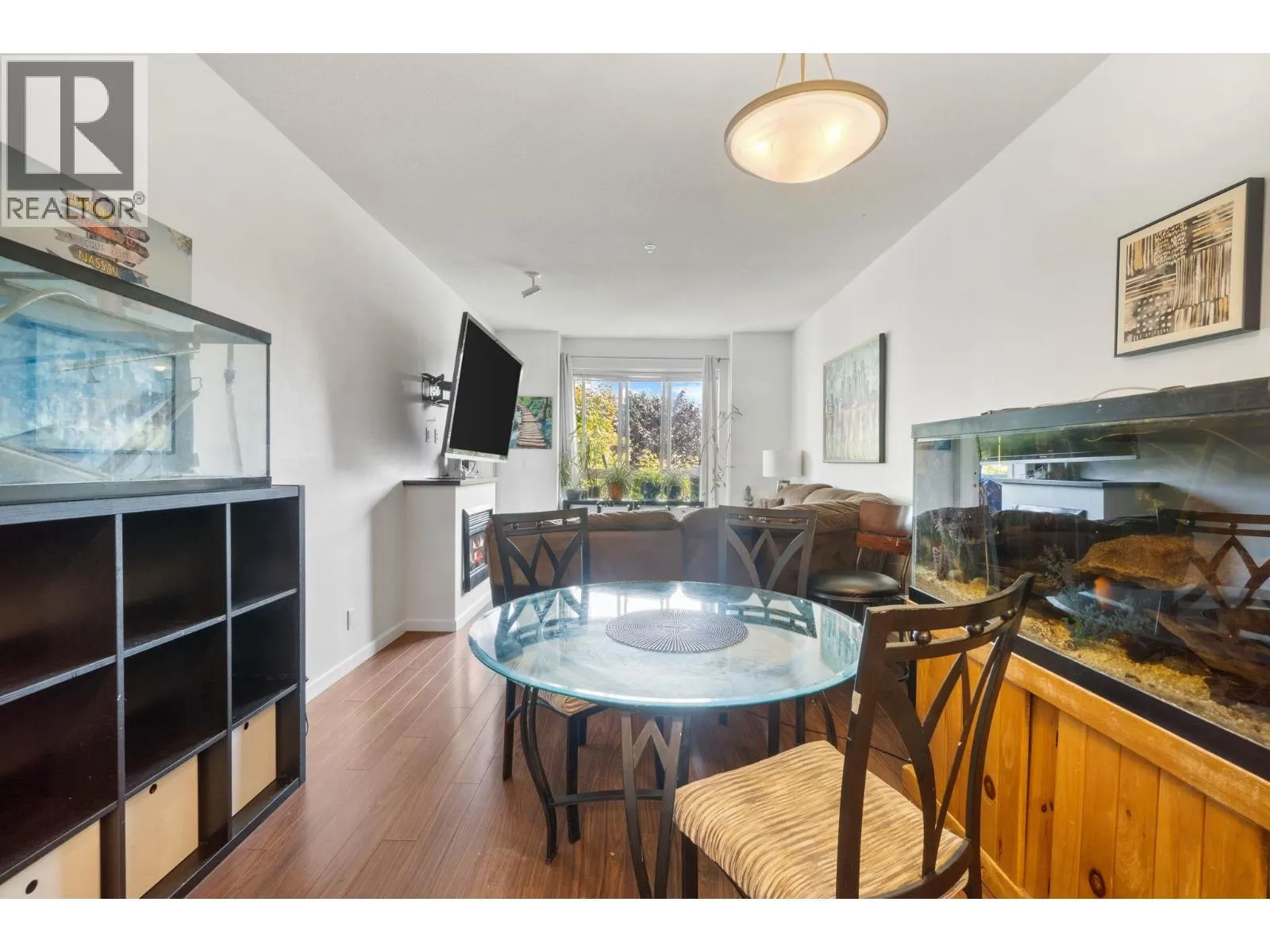 201 290 FRANCIS WAY