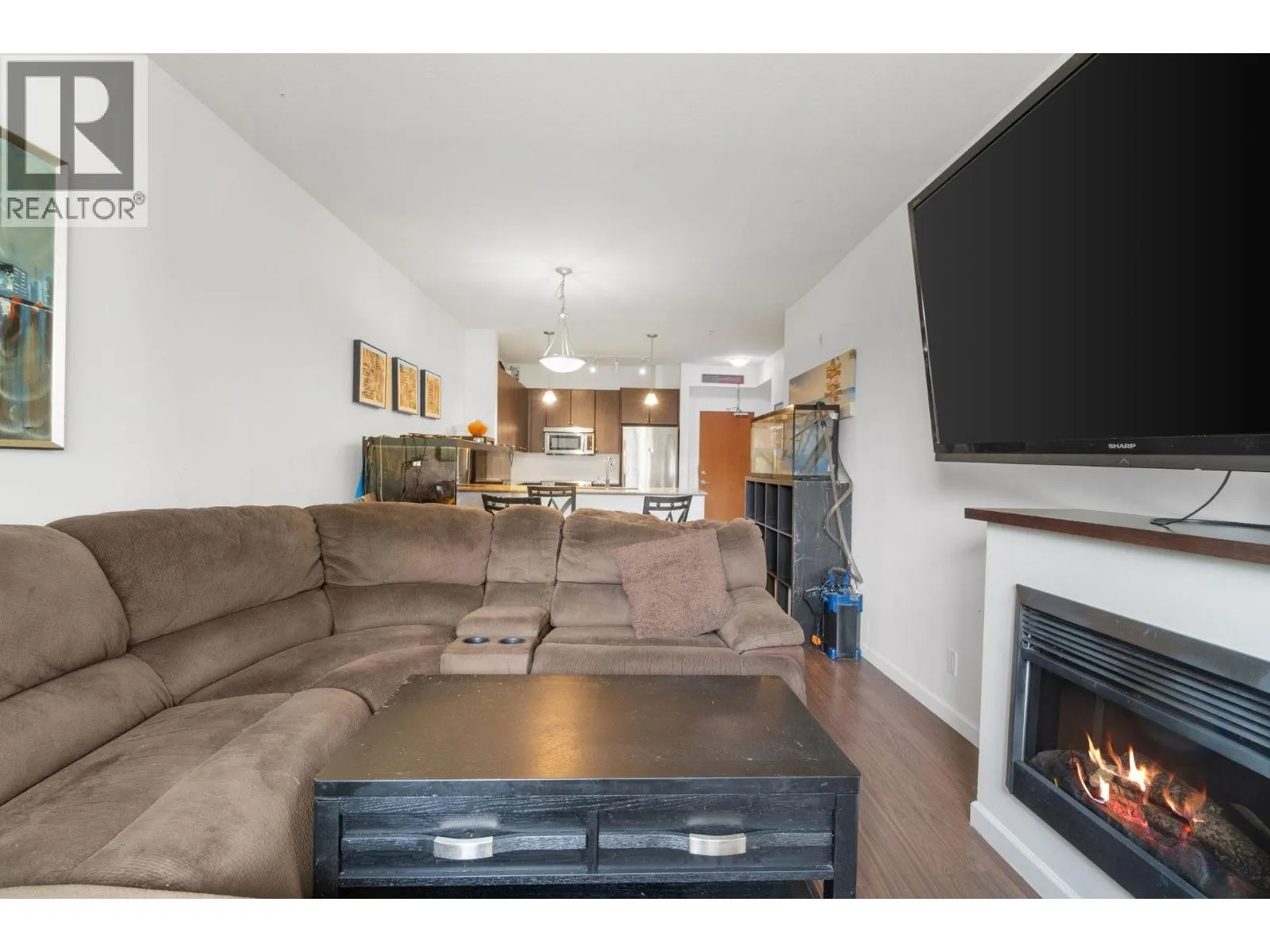 201 290 FRANCIS WAY