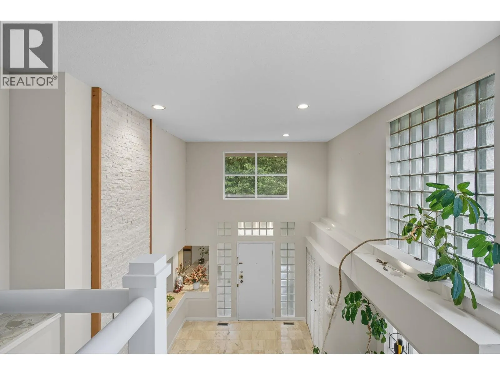 6189 ANGUS DRIVE