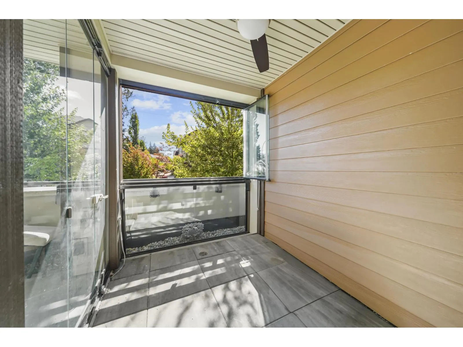 202 20376 86 AVENUE