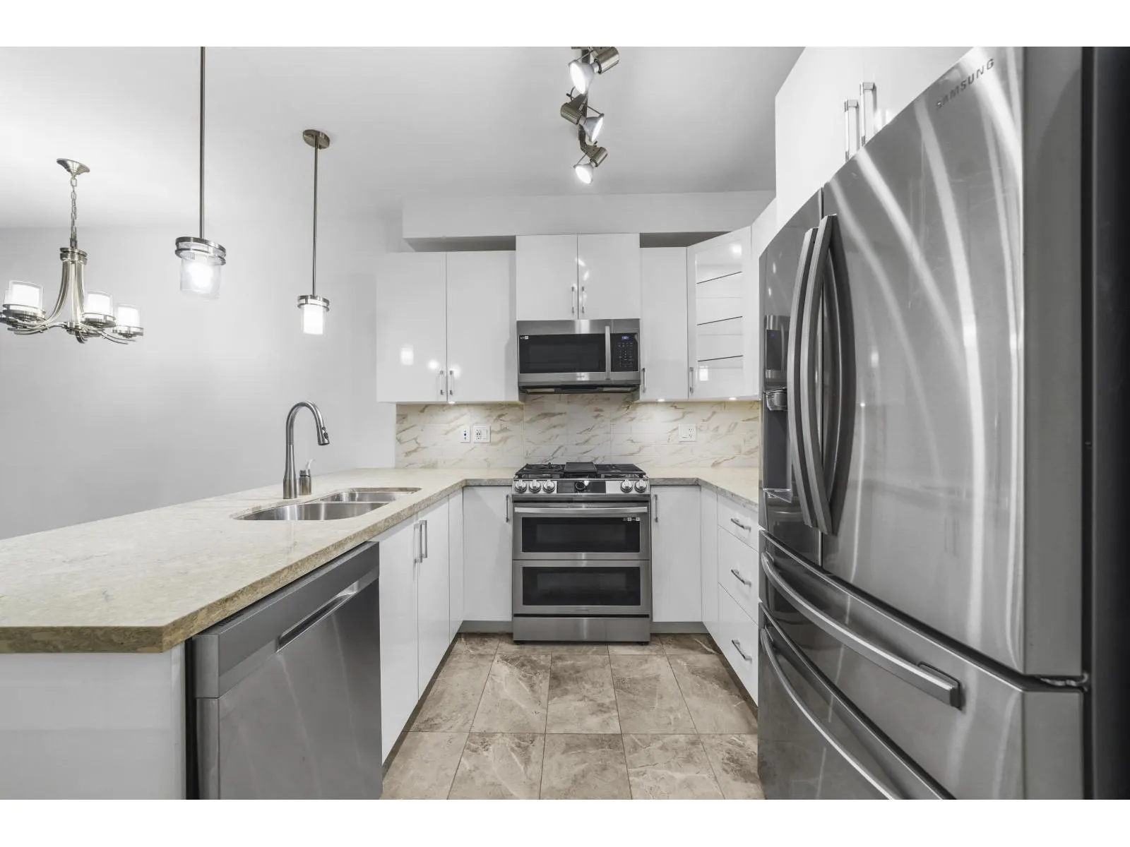 202 20376 86 AVENUE
