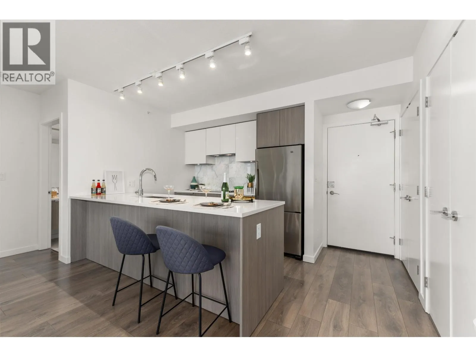 2508 6461 TELFORD AVENUE