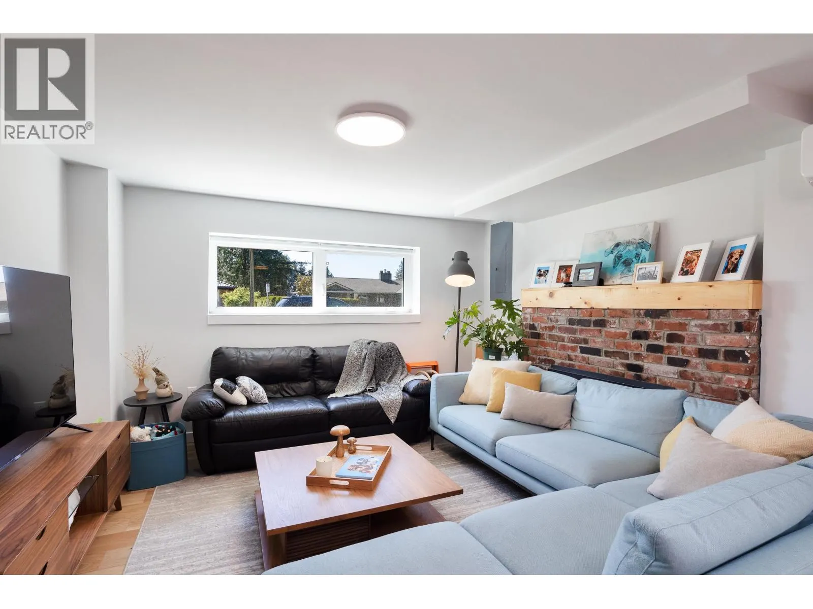 2996 PLYMOUTH DRIVE