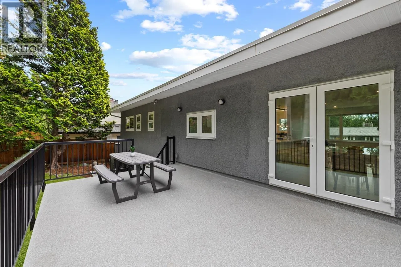 2996 PLYMOUTH DRIVE