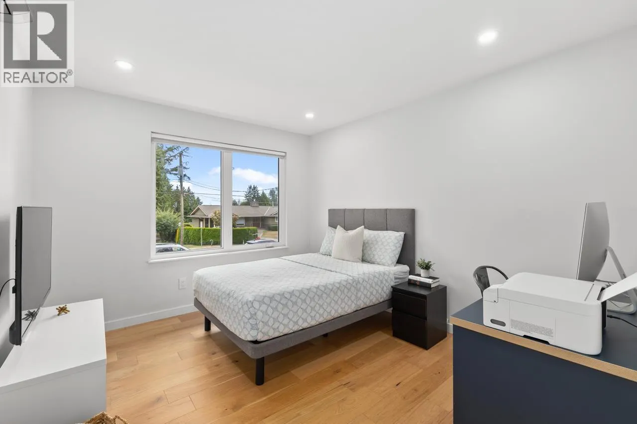 2996 PLYMOUTH DRIVE