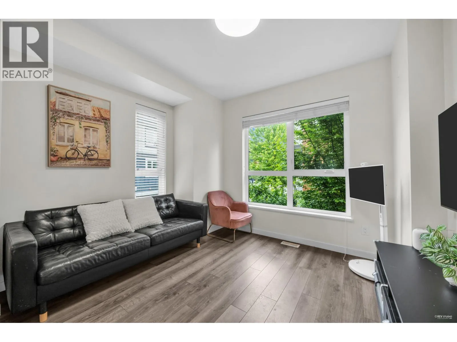 63 10311 RIVER DRIVE