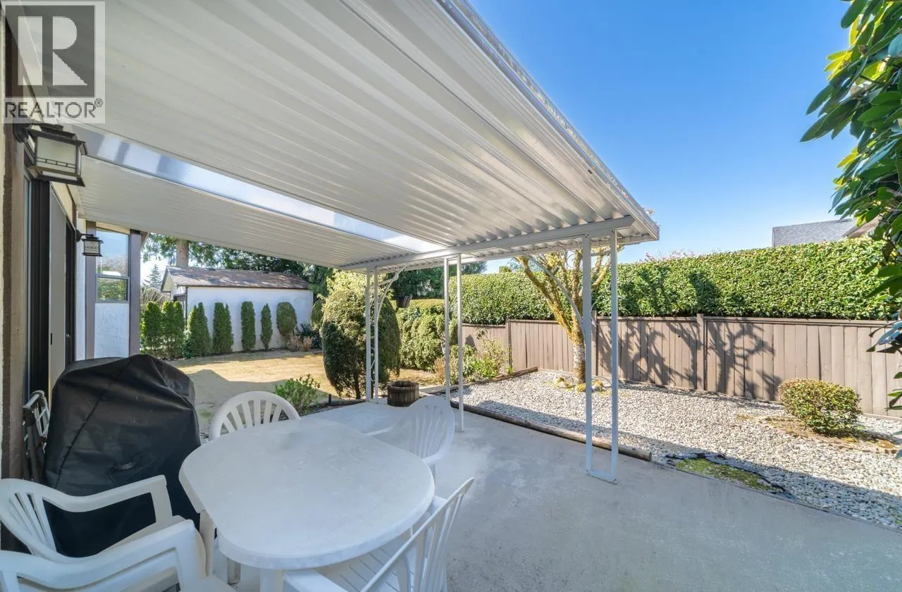 8008 WOODHURST DRIVE