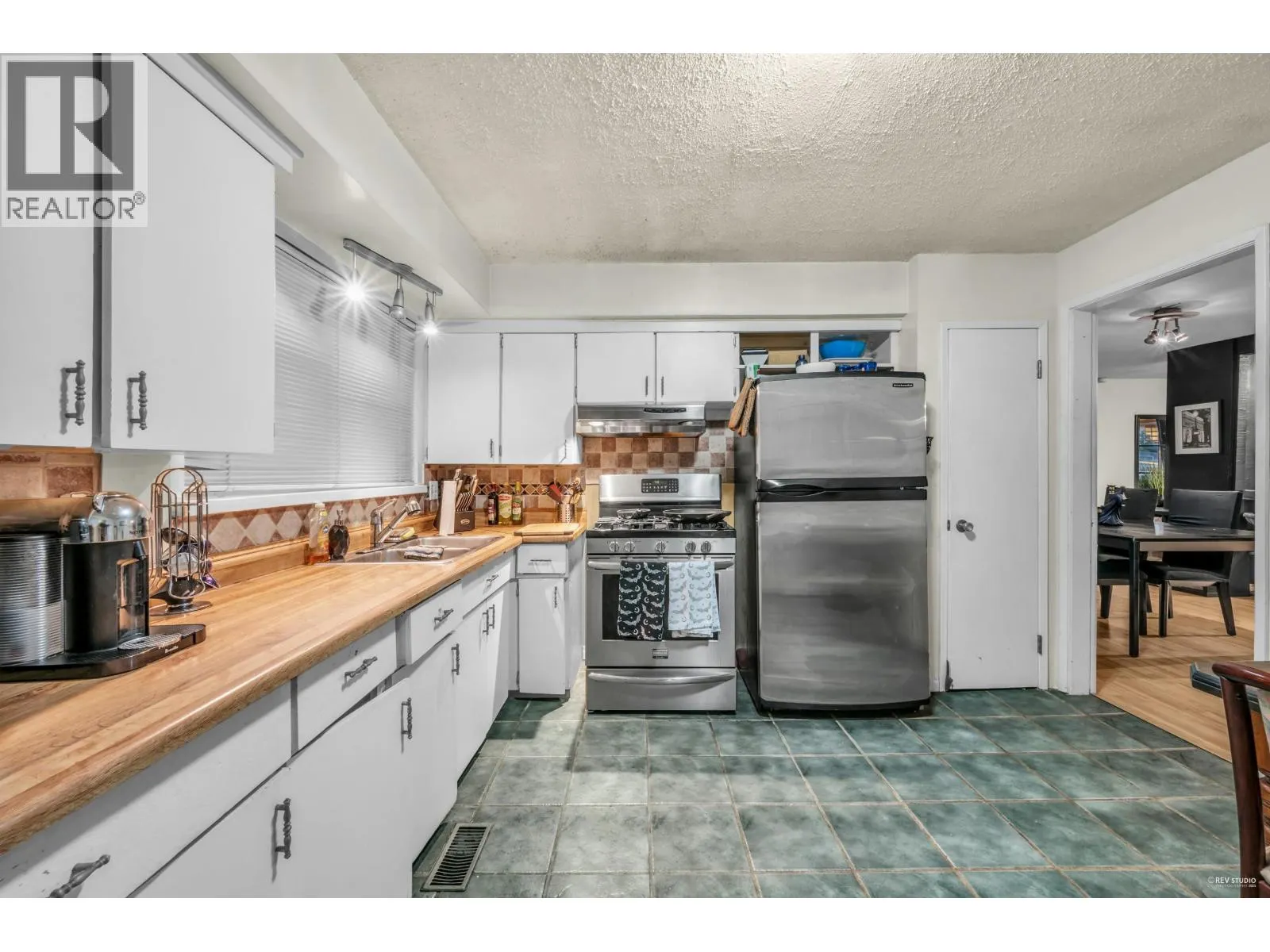 929 CLARKE ROAD