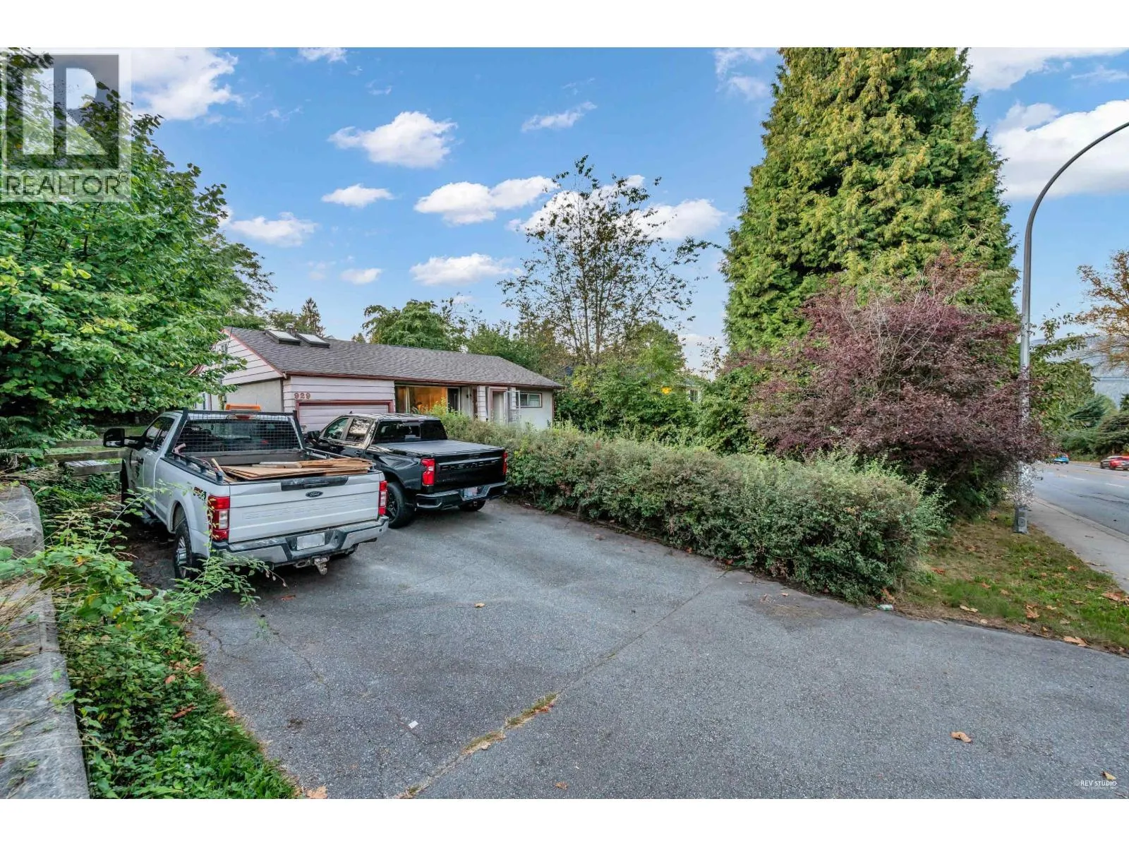 929 CLARKE ROAD