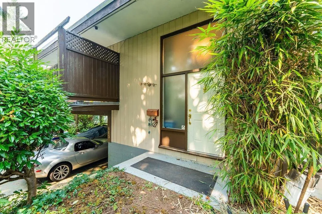 643 PLYMOUTH DRIVE