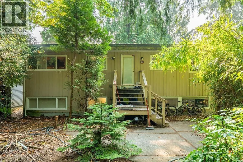 643 PLYMOUTH DRIVE