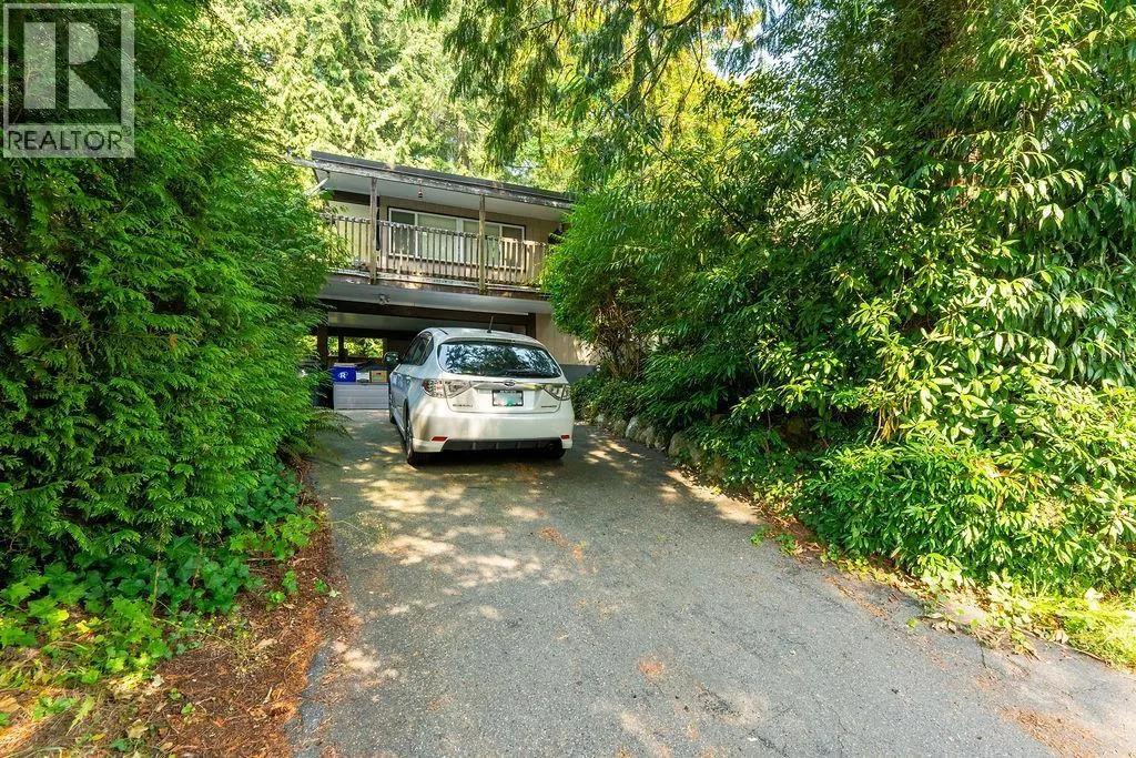 643 PLYMOUTH DRIVE