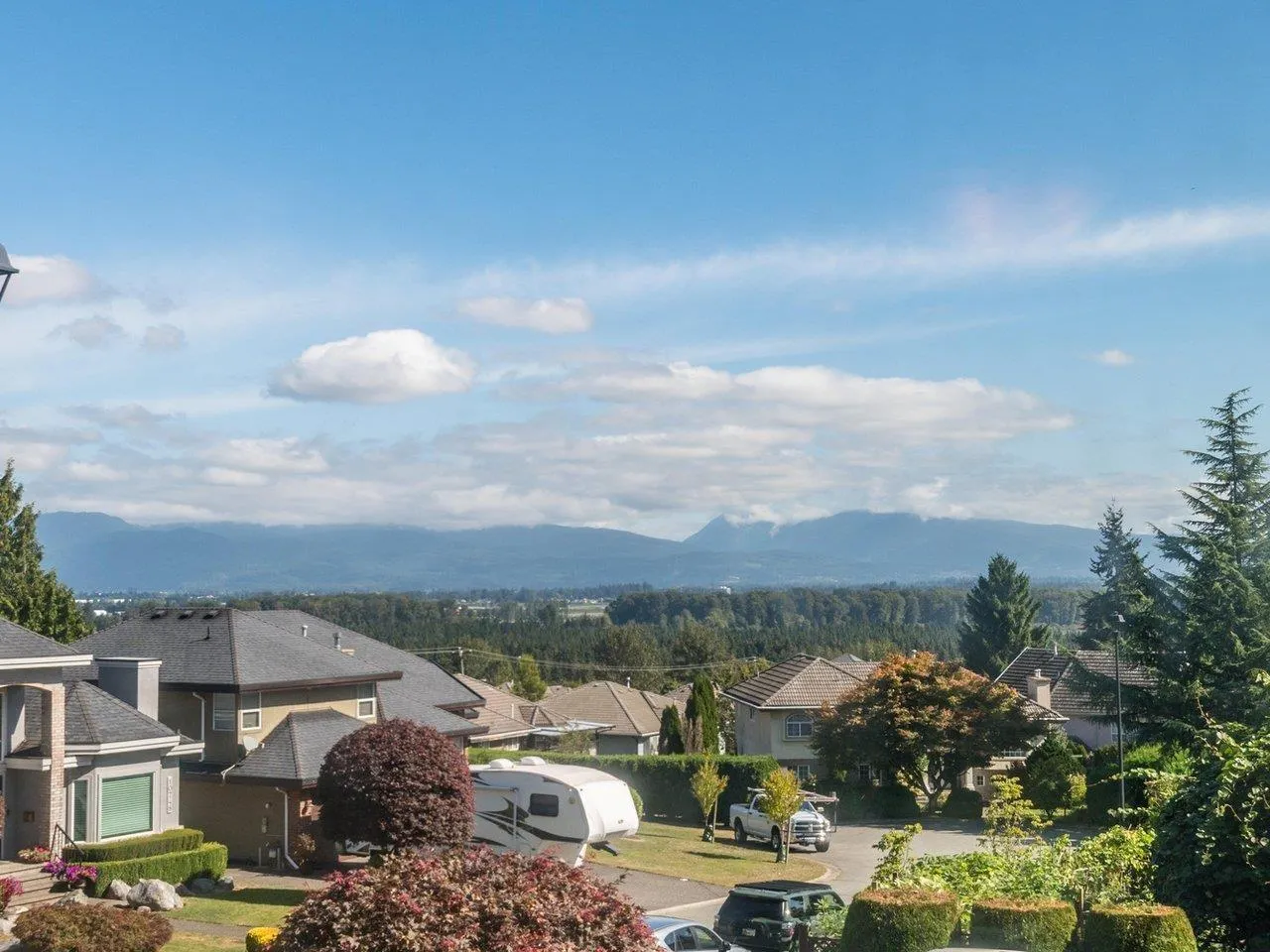 10753 HAZEL COURT