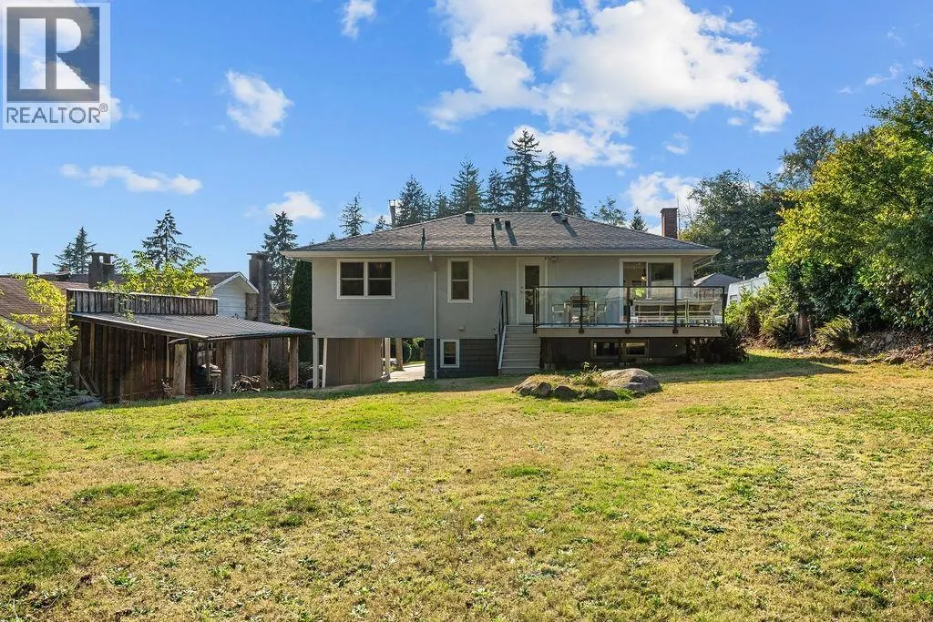 814 PLYMOUTH DRIVE