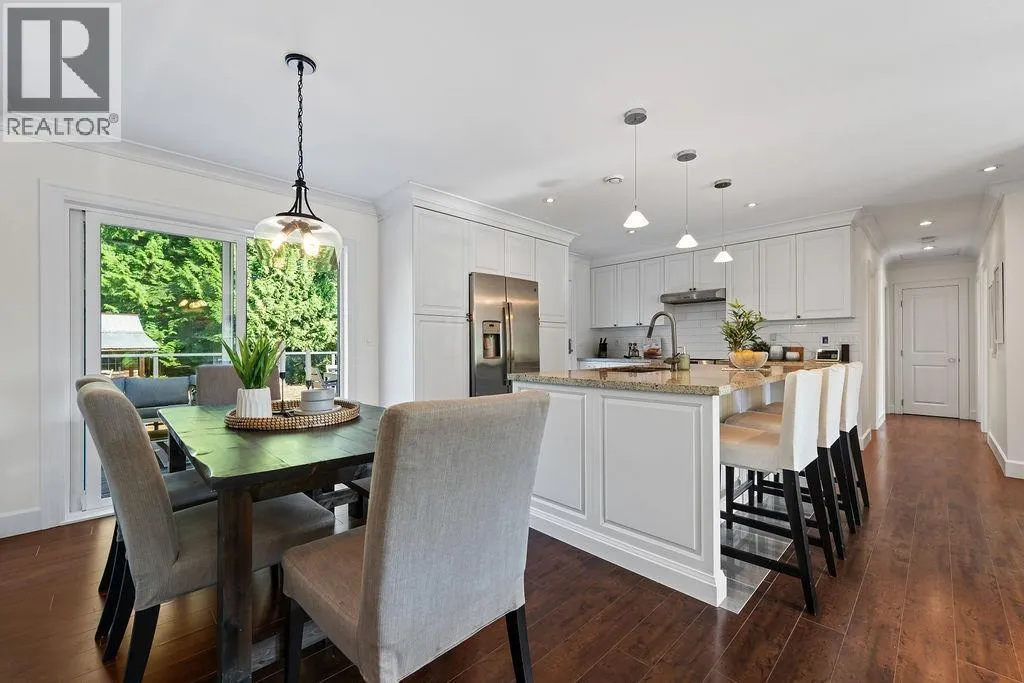 814 PLYMOUTH DRIVE