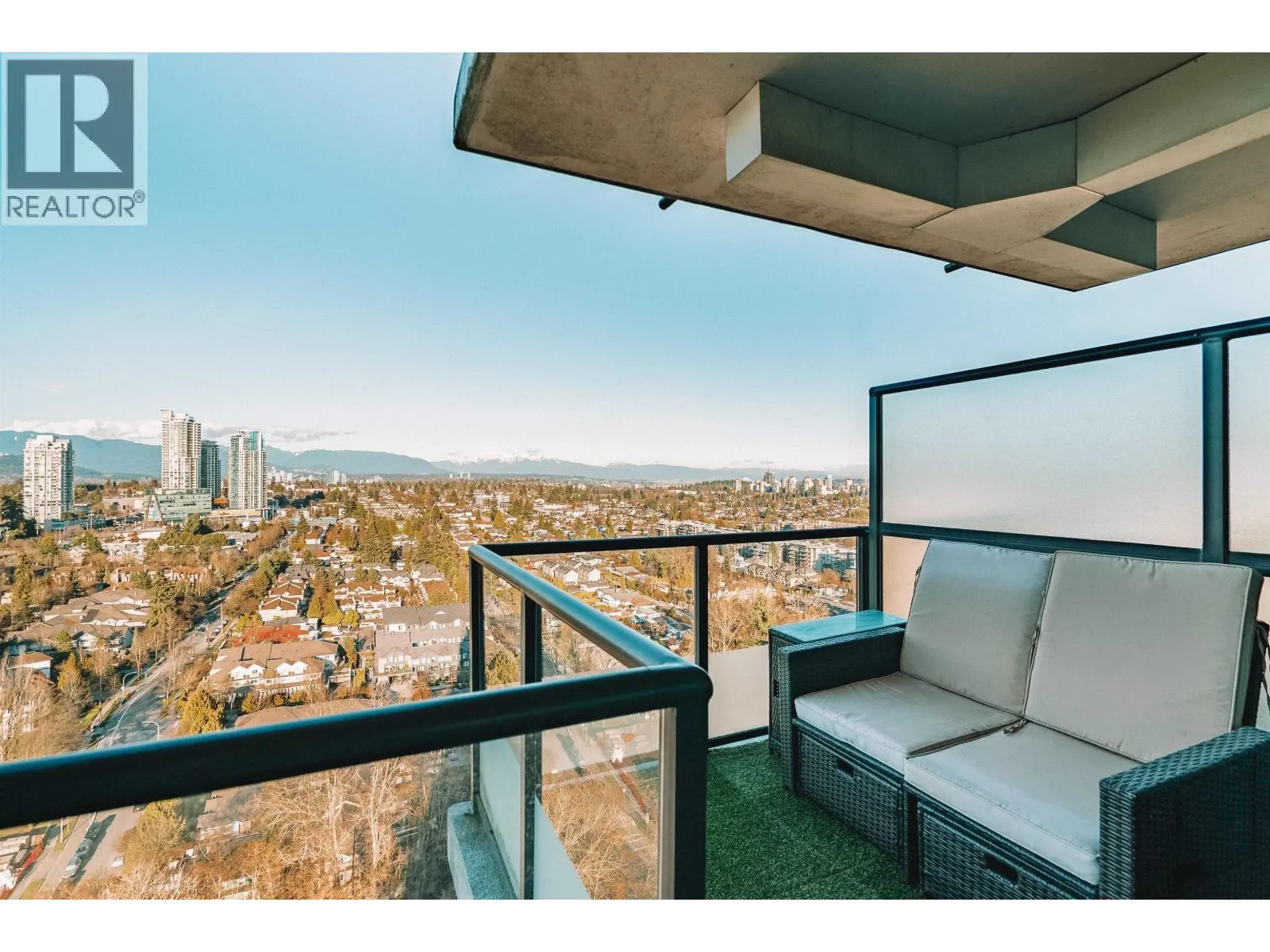 2905 7088 18TH AVENUE